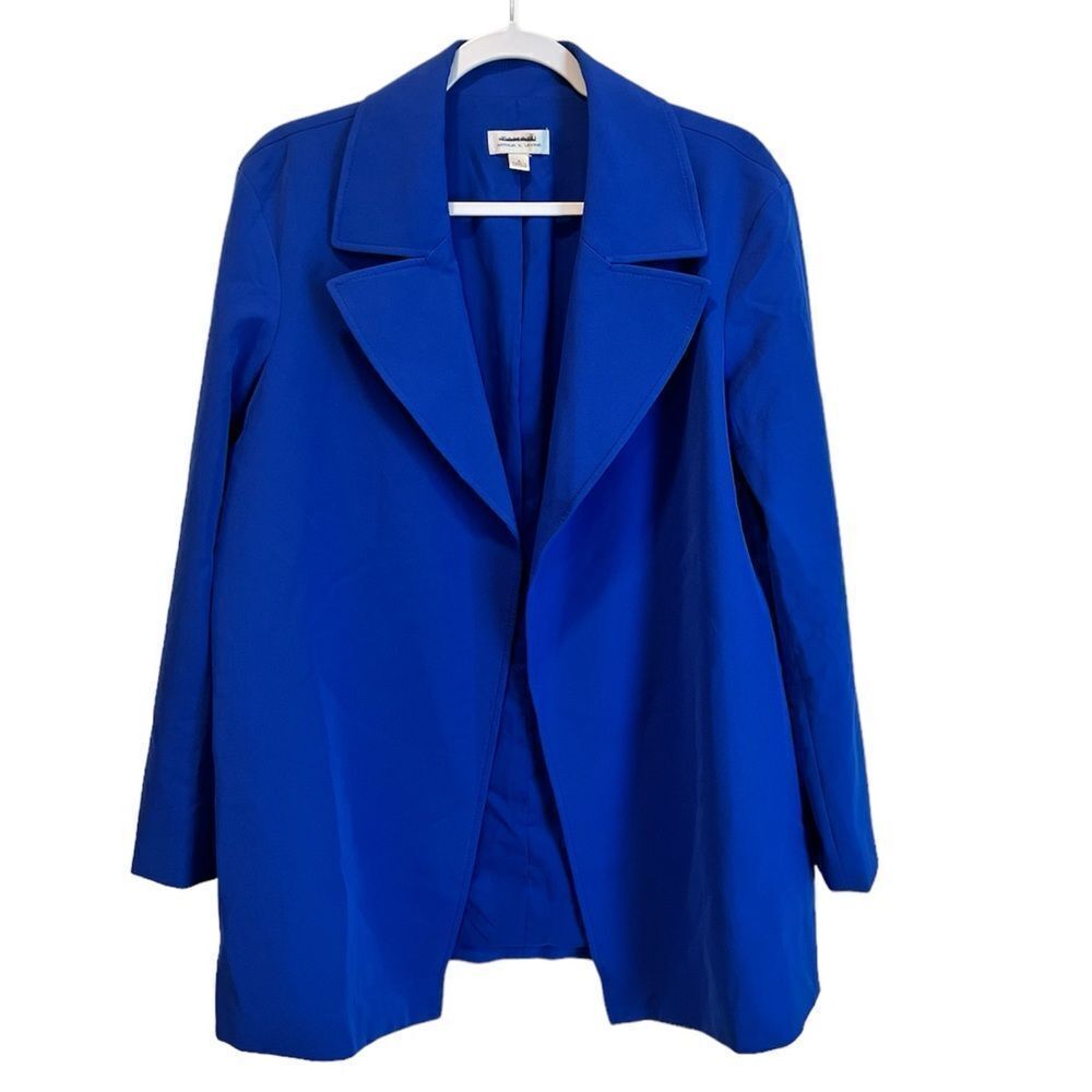 TAHIRI Arthur S Levine Blue Coat Size 4